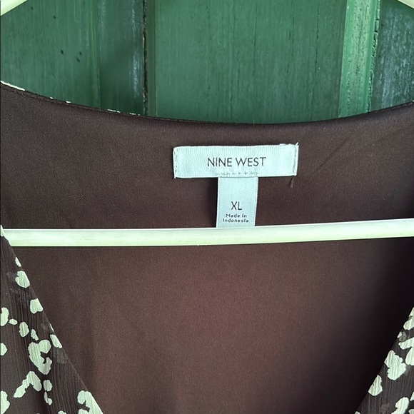 Nine West Ruffled Black and White Long Sleeve Blouse - Picture 2 of 9